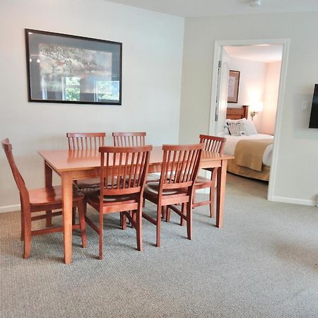 Bear Lodge Two Bedroom By Mva Whistler Exterior foto