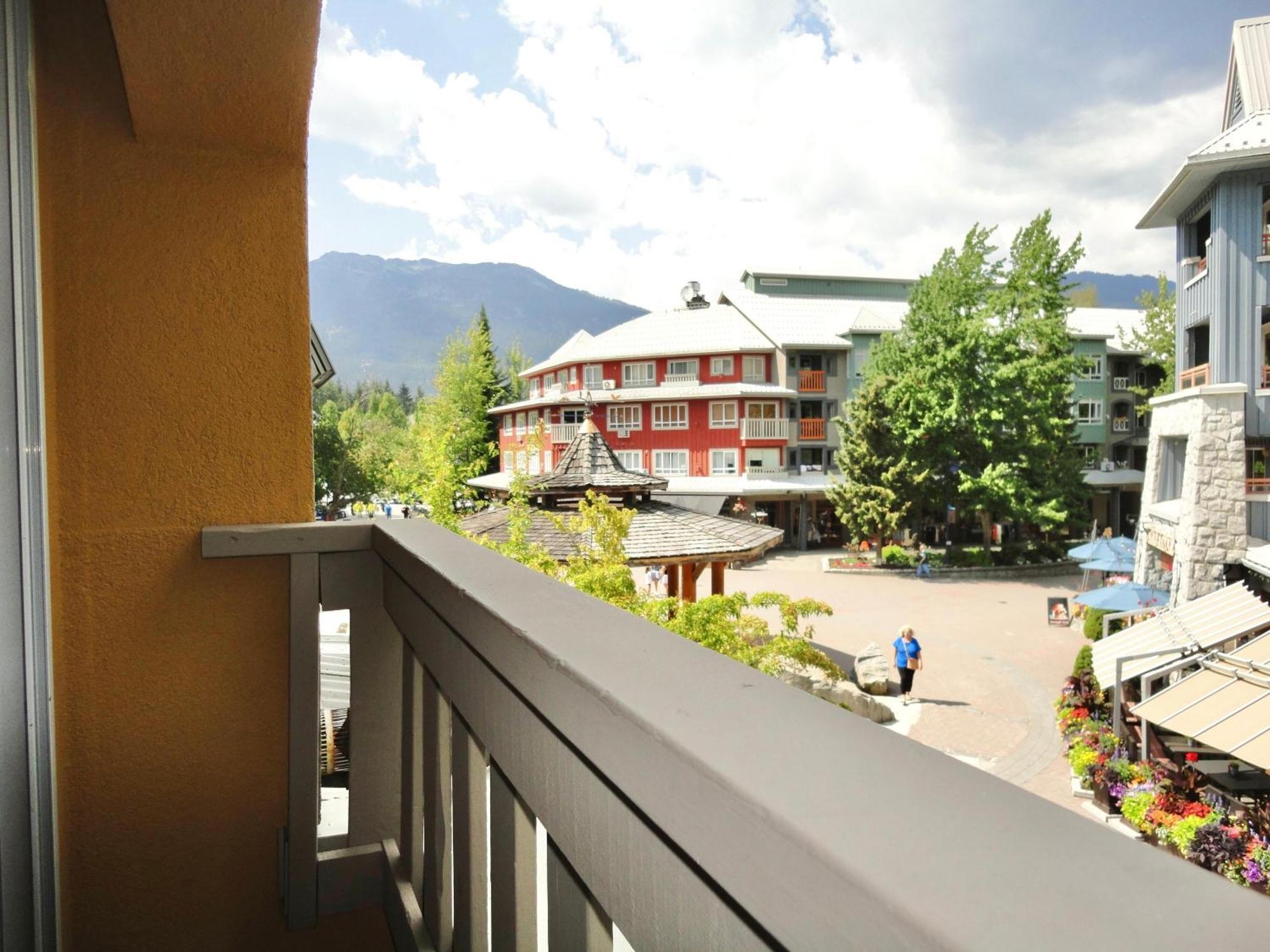 Bear Lodge Two Bedroom By Mva Whistler Exterior foto